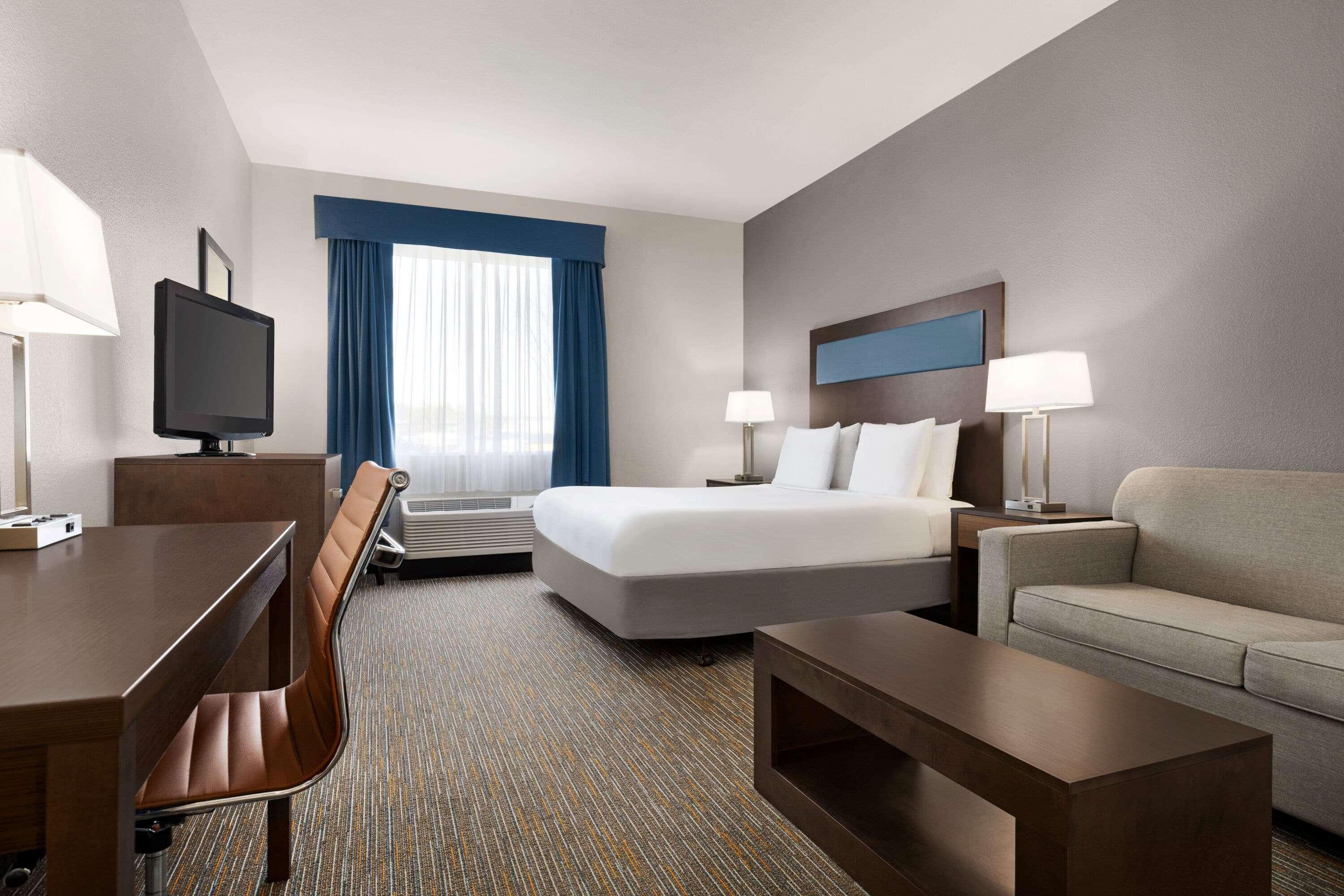 Wingate By Wyndham Southport Hotel Buitenkant foto