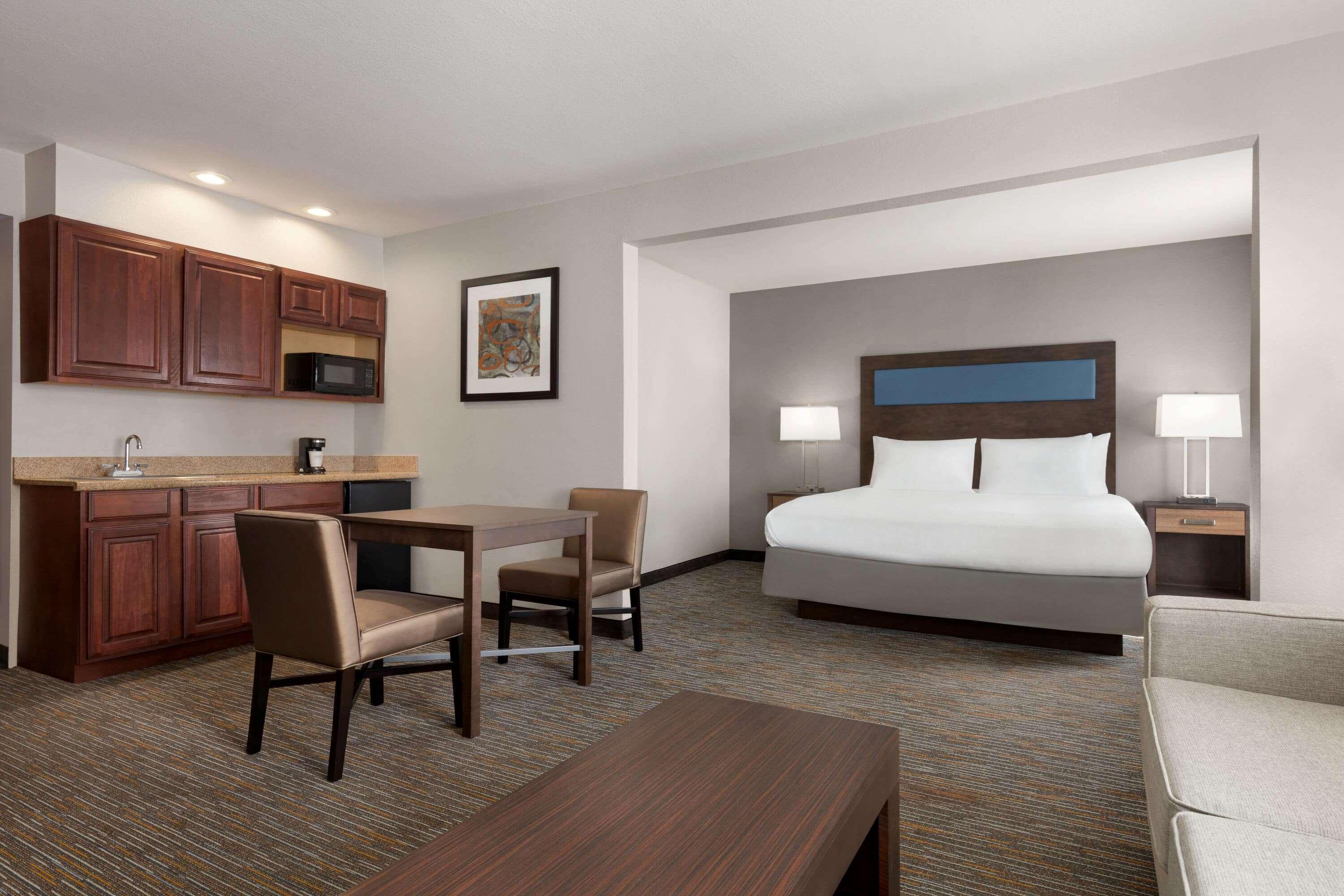 Wingate By Wyndham Southport Hotel Buitenkant foto