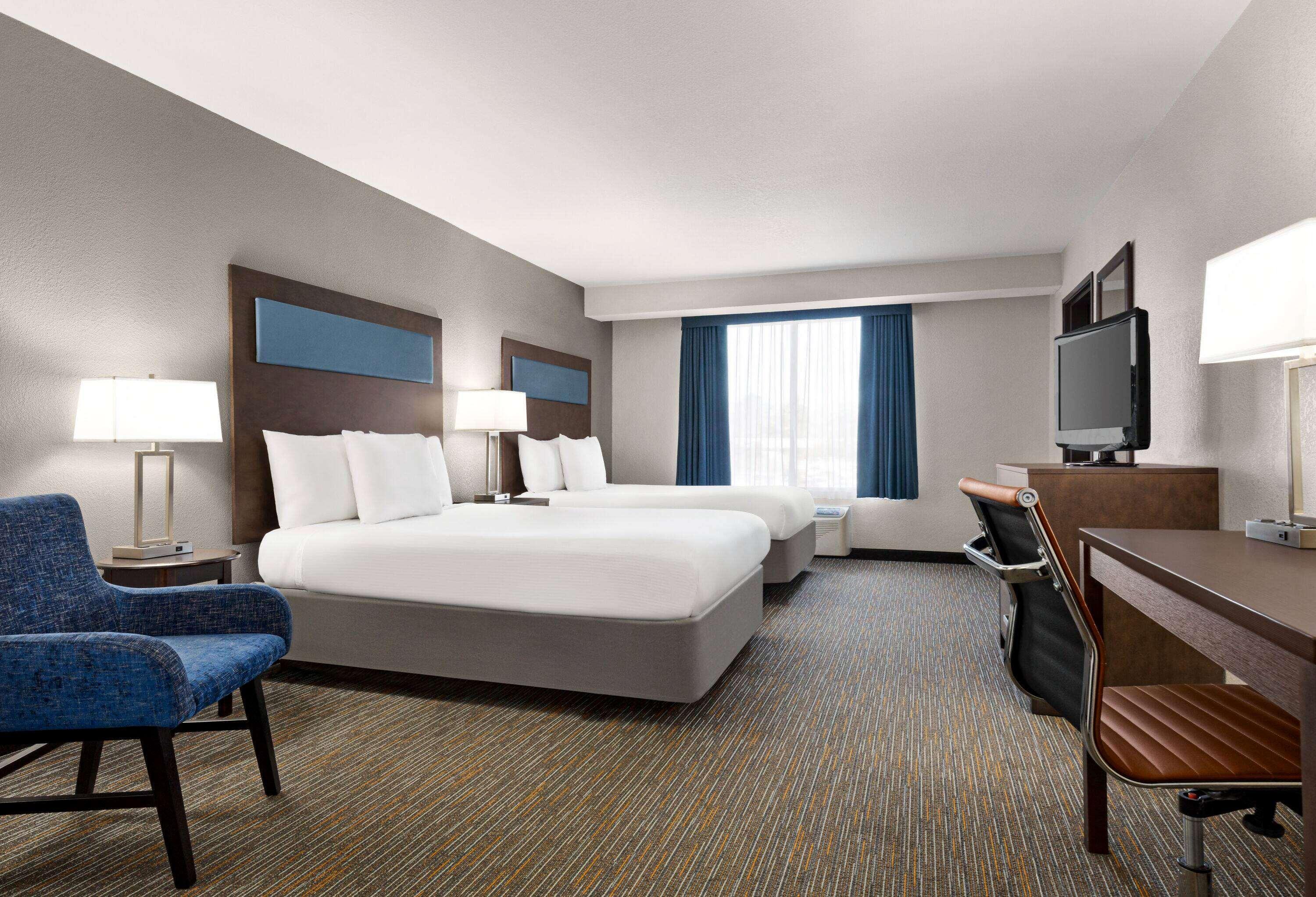 Wingate By Wyndham Southport Hotel Buitenkant foto
